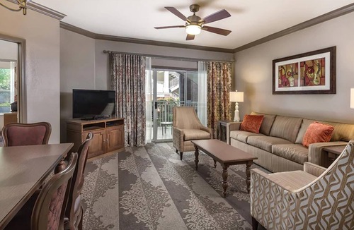 Pennington Bend Resort | 2BD/Nashville - Pool, Gym, Kitchen, Jet Tub, WiFi!