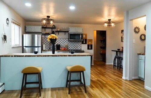 Roselawn Finance Apartment | 2BR Corporate, Insurance & Extended Stays
