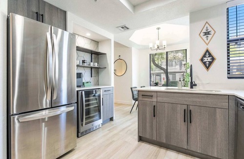 Desert Paradise Estates Apartment | 2BR CozySuites at Kierland Commons with pool #02