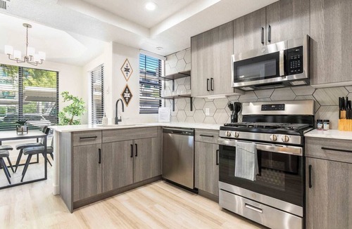 Desert Paradise Estates Apartment | 2BR CozySuites at Kierland Commons with pool #02