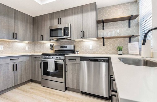 Desert Paradise Estates Apartment | 2BR CozySuites at Kierland Commons with pool #06