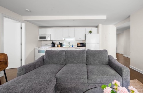 Theatre District Apartment | 2BR in Downtown Boston alw1