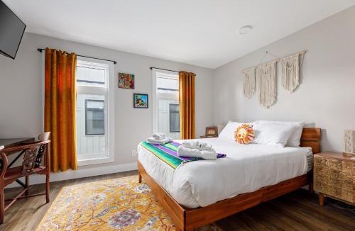 Traverse City House | 2BR Suncatcher Downtown Rooftop Steps to Beach
