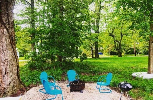 Geneva-on-the-Lake House | 3 BDRM Bungalow Sleeps 6 In The Heart of GOTL