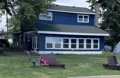 Stearns County House | 3 bed 2 bath lake house ready for fun and relaxation