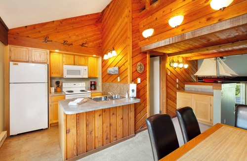 Cedar Condo | 3 bed 3 bath, Outside heated pool, Close to Dunes