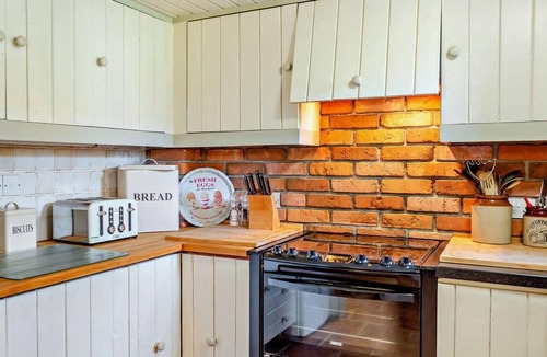 Backworth Cottage | 3 Bed in Backworth (oc-cn011)