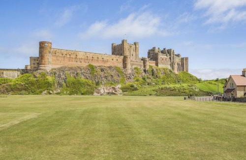 Bamburgh House | 3 Bed in Bamburgh oc-gd0468