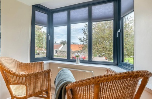 Berwick-upon-Tweed Cottage | 3 Bed in Berwick-upon-tweed (oc-cn040)