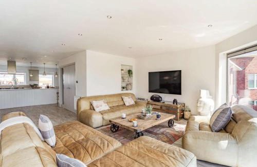 Blyth House | 3 Bed in Blyth oc-87734