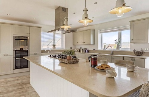 Blyth Cottage | 3 Bed in Blyth (oc-87734)