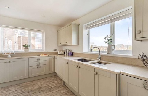Blyth Cottage | 3 Bed in Blyth (oc-87734)