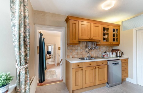 Newton Cottage | 3 Bed in Newton (oc-n33394)
