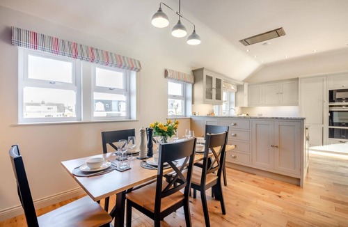 North Sunderland Cottage | 3 Bed in North Sunderland (oc-t33656)