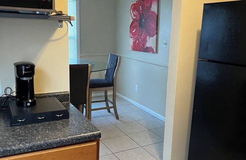 Redford House | 3-bedroom house in Detroit/Redford Township with WiFi, AC, 420 & pet friendly