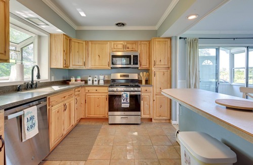 Lexington House | 3-bedroom/2 bath home in Lovely Lexington Township