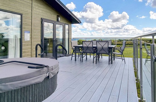 Consett Ski Chalet | 3 bedroom accommodation in Knitsley