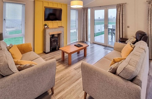 Consett Ski Chalet | 3 bedroom accommodation in Knitsley