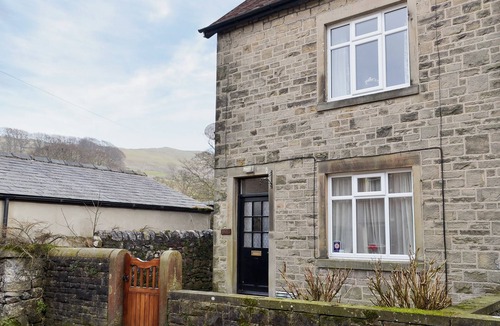 Giggleswick Cottage | 3 bedroom accommodation in Langcliffe, near Settle