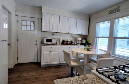 Buffalo Apartment | 3-bedroom apartment Buffalo/Niagara FallsnFree Parking