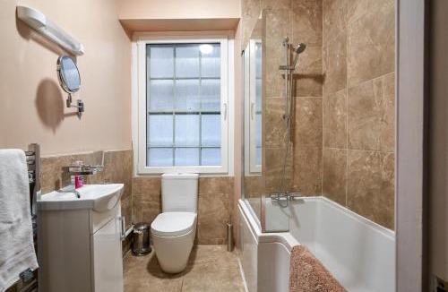 Old Town Apartment | 3 Bedroom Apartment - Historic Old Town