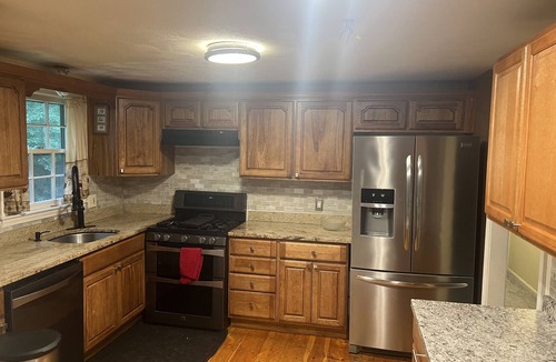 Wilmington Apartment | 3 Bedroom Apartment next to the Commuter Rail