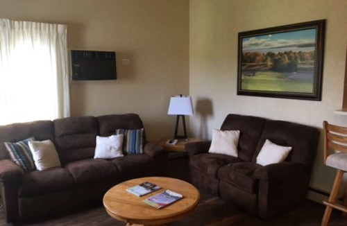 Acme Apartment | 3 Bedroom Condo On Spruce Run Golf Course At Grand Traverse Resort!