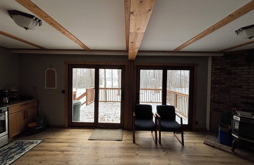 McMillan Cottage | 3-bedroom cottage in charming McMillan with WiFi in the East Lake Community