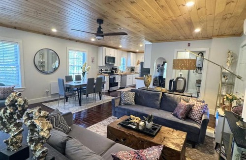 Edgecomb House | 3 Bedroom Happy Cottage 15
