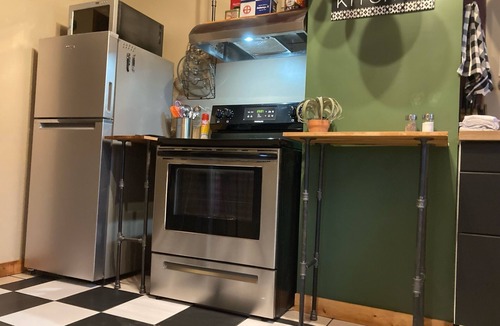 Bremen House | 3-bedroom historic house in adorable Bremen with cool AC for relaxing stays.
