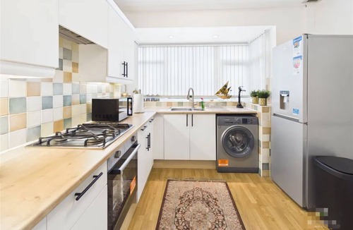 Whickham House | 3 Bedroom Home with Private Garden in Newcastle