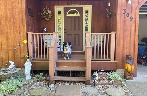 Higgins Lake House | 3 bedroom house in Markey twp. Roscommon Mi. WiFi, AC, third bedroom is a loft