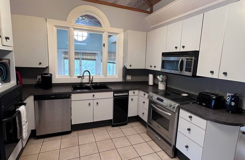 Springfield House | 3 bedroom house on the Bourbon Trail. Central location close to attractions.
