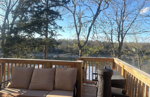 Harrodsburg Condo | 3-bedroom luxury condo at Herrington Lake with lakeviews and Tesla charging