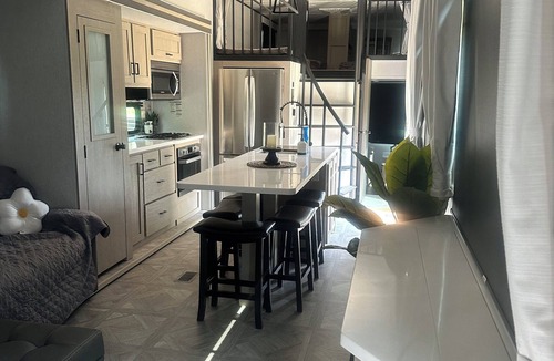 Antes Fort House | 3-bedroom RV in Tranquil Trout Run with AC