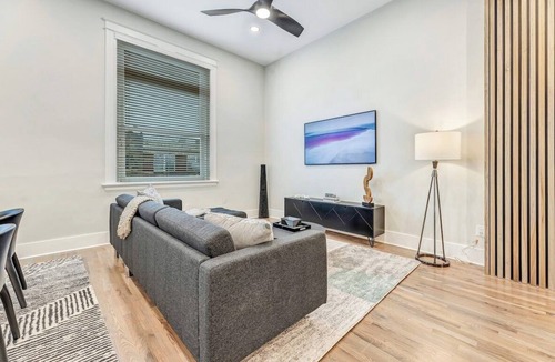 Walnut Hills Condo | 3 Bedrooms with 2 full baths condo