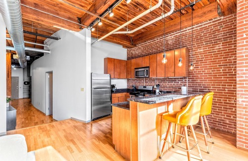Downtown West Apartment | 3 BR DWTN Loft✦Walk to Attractions✦Pet Friendly