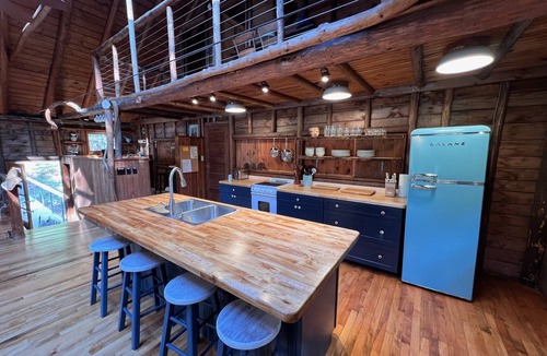 West Point Cottage | 3 charming cottages sleeping 14 on an ocean cove, 21-acre forest property