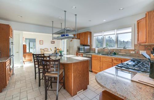 Mount Desert House | 3 Mi to Acadia National Park: Spacious Getaway!