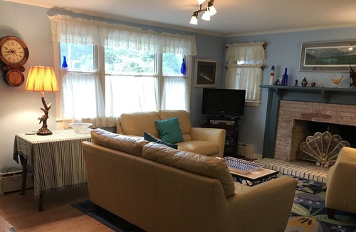 Campground Landing House | 3 Minute Walk to Campground Beach on Cape Cod Bay