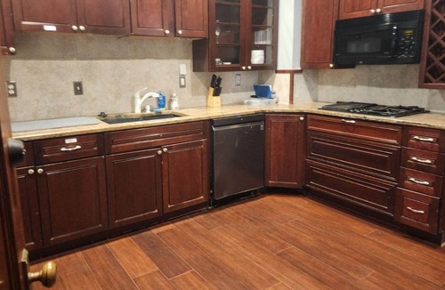 Cleveland House | 3 Minutes to Cleveland Clinic, museums, historic Shaker Heights and more!