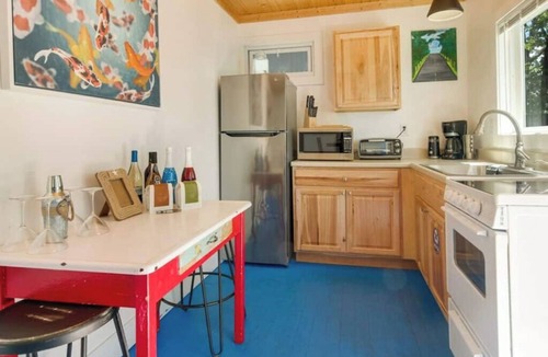 Mayfield Cottage | 3 Sandy Beachfront Cabins & Hot Tub on Beautiful Spider Lake - Betty's Hideout