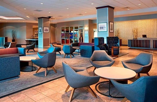 Downtown Detroit Hotel | 3-Star Hotel ∙ Courtyard by Marriott Detroit Downtown