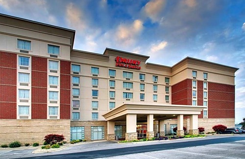 Findlay Hotel | 3-Star Hotel ∙ Drury Inn & Suites Findlay