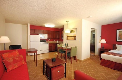 Flint Hotel | 3-Star Hotel ∙ Residence Inn by Marriott Flint Grand Blanc