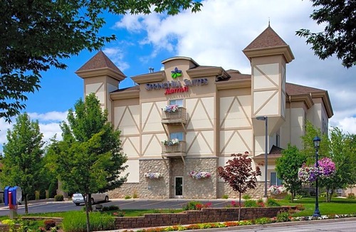 Frankenmuth Hotel | 3-Star Hotel ∙ Springhill Suites by Marriott Frankenmuth