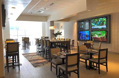 Downtown Buffalo Hotel | 3-Star Hotel ∙ Wyndham Garden Buffalo Downtown