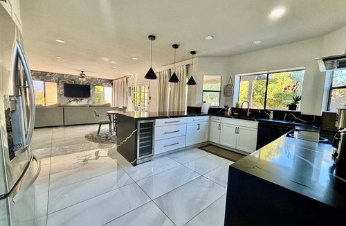 Paradise Park Vista House | 3000SQFT Kierland Retreat with Pool & Spa