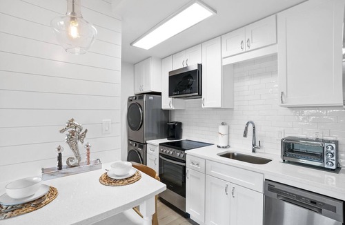 Seagrove Beach Condo | 30A Emerald Hill by Panhandle Getaways