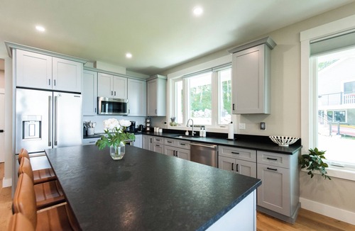 South Casco House | 37(A) Shore Rd, Raymond ME- Loon Lodge
